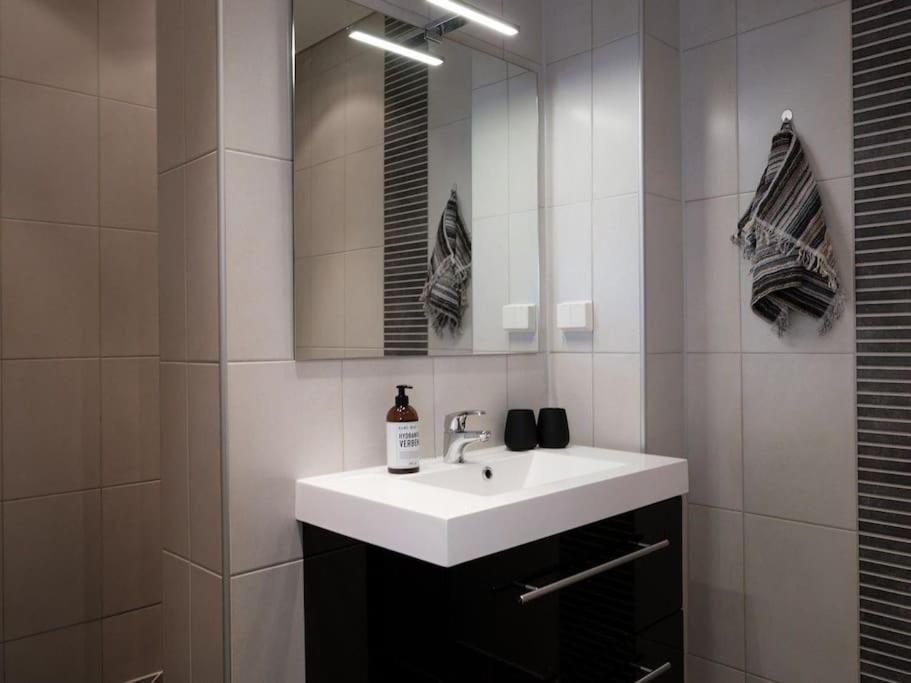 In The Heart Of Brosundet! Fully Equipped 3 Bed Room Ap Ålesund Exterior foto